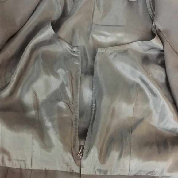 Liz Claiborne size 4 black jumpsuit w/silver detail & zippered lining … - Picture 6 of 16